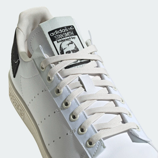 Stan Smith Trainers by adidas