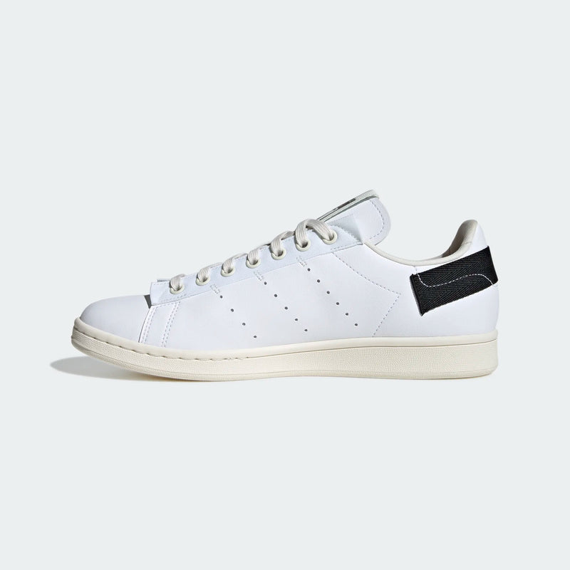Load image into Gallery viewer, Stan Smith Trainers by adidas
