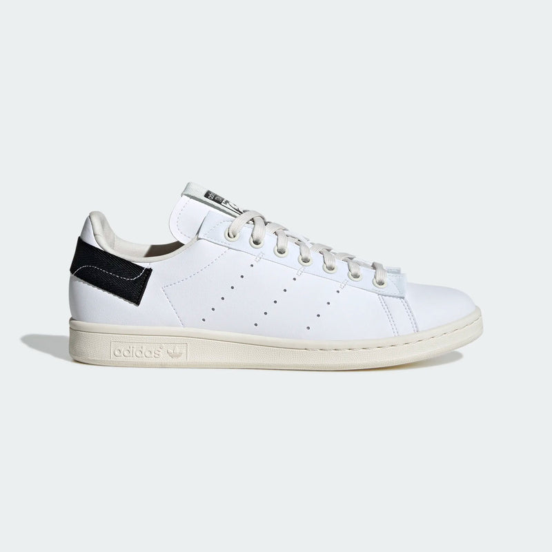 Load image into Gallery viewer, Stan Smith Trainers by adidas
